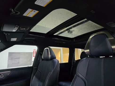 New 2026 INFINITI QX80 4WD w/ Sport Exterior Package image 22