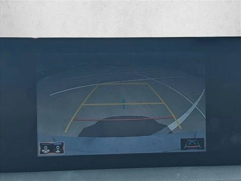 Used 2022 Lexus IS 350 F Sport RWD image 10