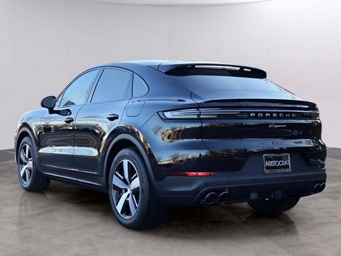 Certified 2026 Porsche Cayenne E-Hybrid Coupe AWD/4WD image 5