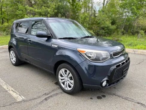 Used 2016 Kia Soul + FWD image 27