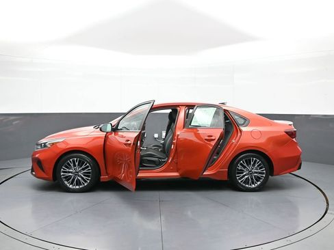 Certified 2023 Kia Forte GT-Line image 41