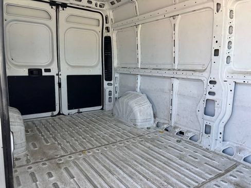 Used 2024 RAM ProMaster 2500 w/ Convenience Group FWD image 16