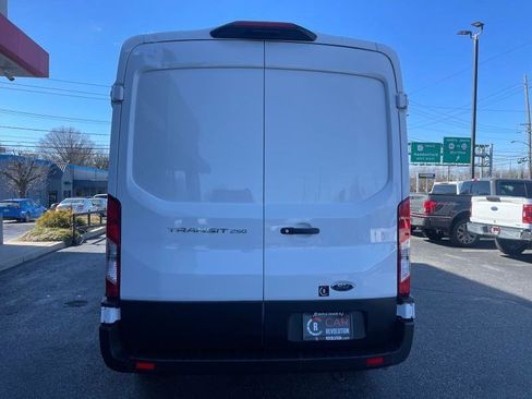 Used 2023 Ford Transit 250 Medium Roof w/ Load Area Protection Package image 6