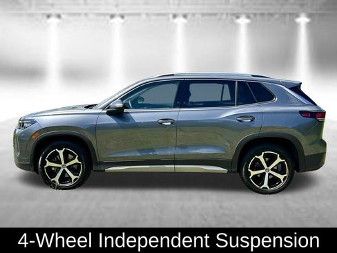 Certified 2025 Volkswagen Tiguan SE w/ Panoramic Sunroof Package AWD/4WD image 8