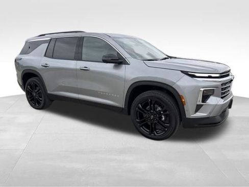 New 2026 Chevrolet Traverse LT w/ Enhanced Driving Package AWD/4WD image 7