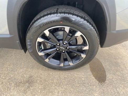 New 2026 Chevrolet Equinox RS w/ Convenience Package III FWD image 28