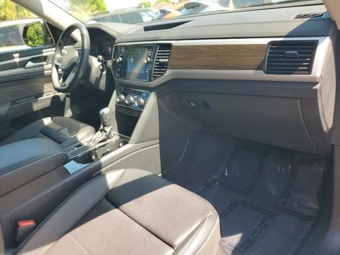 Used 2023 Volkswagen Atlas SE image 11