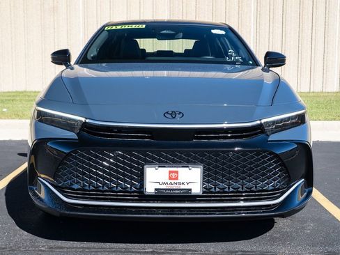 New 2026 Toyota Crown Nightshade image 3