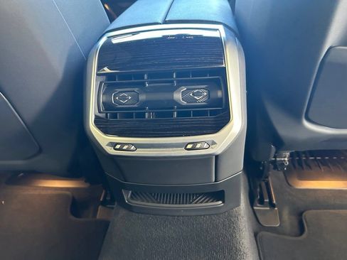 Used 2026 BMW 740i RWD image 30