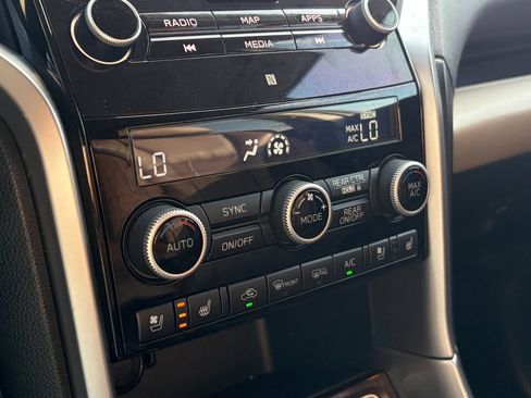 Used 2020 Subaru Ascent Touring w/ Popular Package #3 image 18