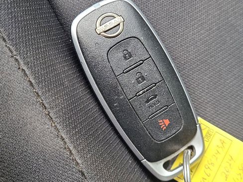 Certified 2024 Nissan Sentra SV image 33