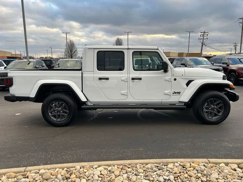 New 2026 Jeep Gladiator Sport image 8