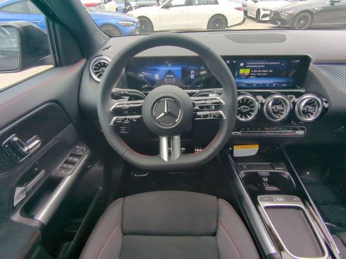 New 2025 Mercedes-Benz GLA 250 image 3