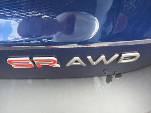 Used 2025 Nissan Kicks SR AWD/4WD image 11