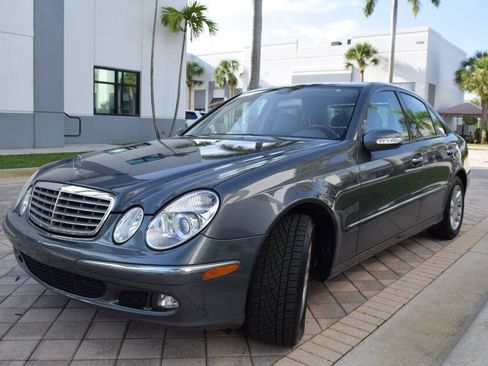 Used 2006 Mercedes-Benz E 350 Sedan image 2