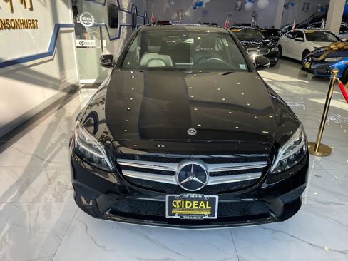 Used 2019 Mercedes-Benz C 300 4MATIC Sedan image 2