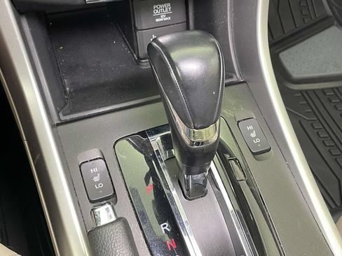 Used 2014 Honda Accord EX-L image 22