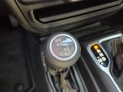 Certified 2023 Jeep Gladiator Overland image 31