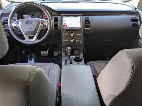 Used 2018 Ford Flex SEL image 16