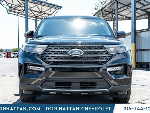 Used 2023 Ford Explorer XLT w/ Equipment Group 202A AWD/4WD image 41