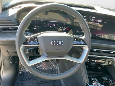 Used 2025 Audi Q5 Premium Plus w/ Premium Plus AWD/4WD image 10