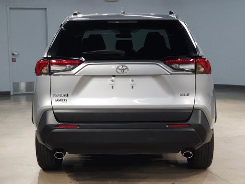 Used 2024 Toyota RAV4 XLE image 6