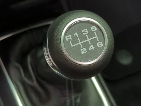 Used 2025 Jeep Wrangler Sport AWD/4WD image 15