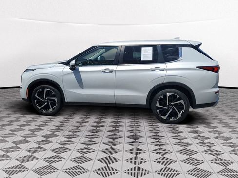 Used 2024 Mitsubishi Outlander FWD image 5