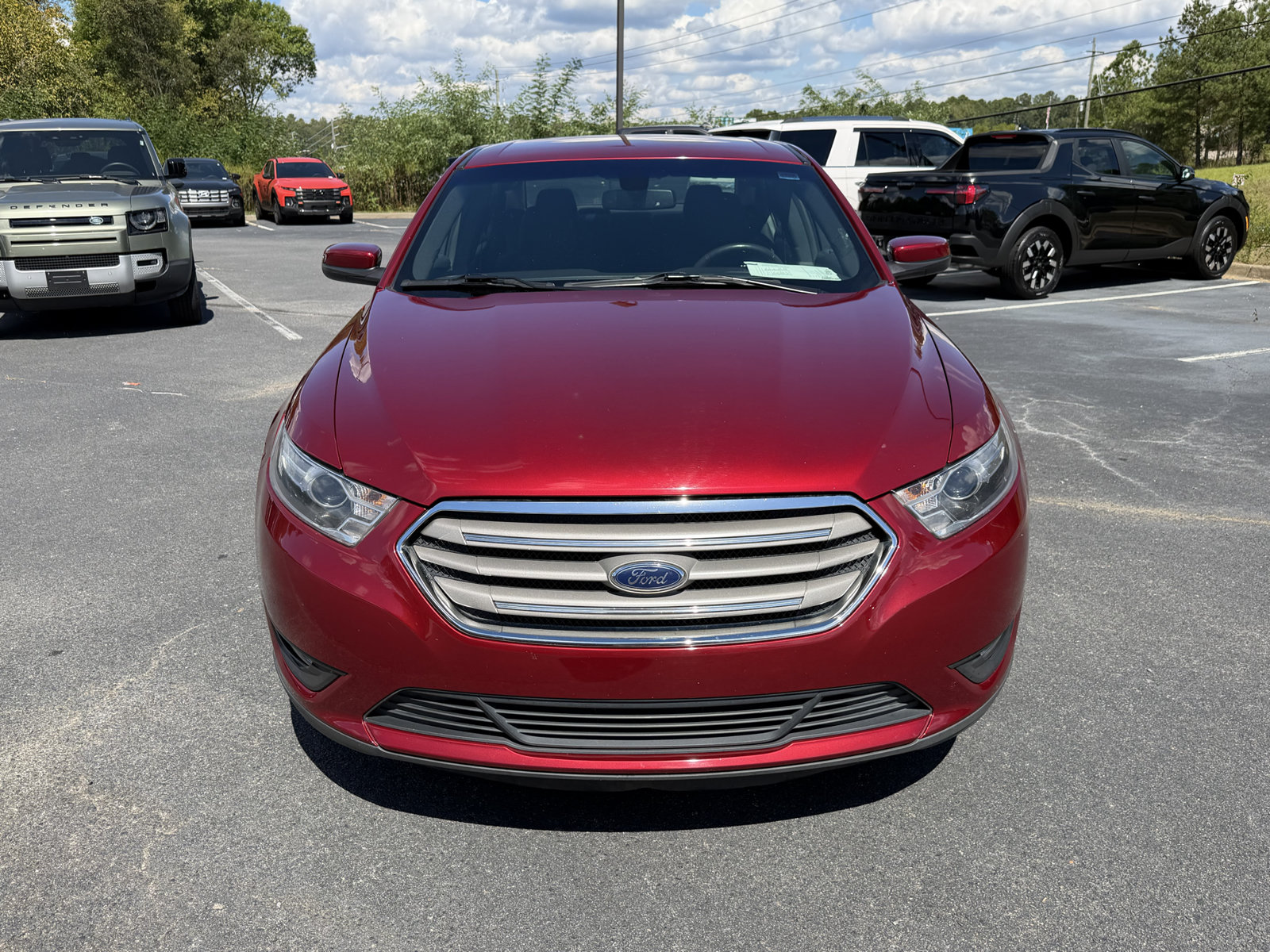 Used 2018 Ford Taurus SEL FWD image 7