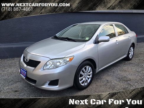Used 2010 Toyota Corolla LE FWD image 1