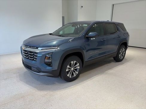 New 2026 Chevrolet Equinox LT w/ Convenience Package II image 3