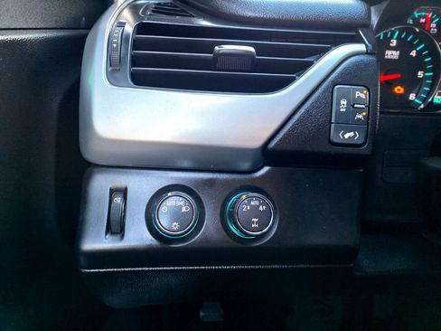 Used 2016 Chevrolet Tahoe LT image 24