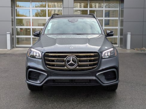 New 2026 Mercedes-Benz GLS 450 4MATIC image 9
