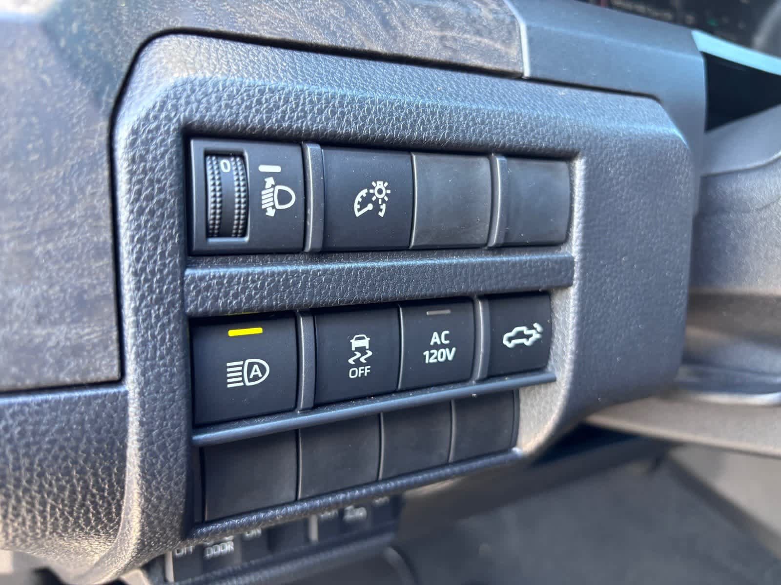 Used 2026 Toyota Tacoma Limited AWD/4WD image 17