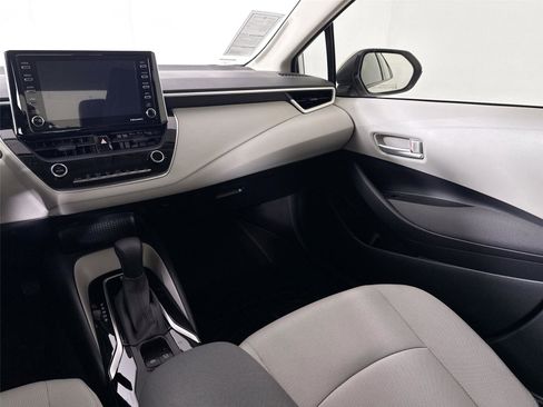 Certified 2021 Toyota Corolla LE image 26