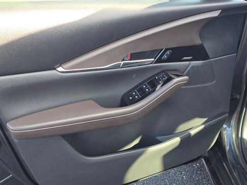 Certified 2025 MAZDA CX-30 AWD 2.5 S w/ Premium Package image 33