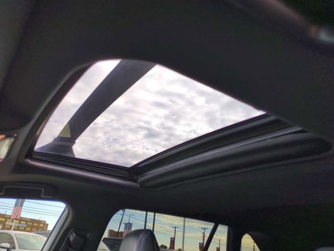 Used 2019 Toyota RAV4 XSE image 19