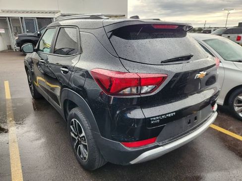 Used 2025 Chevrolet TrailBlazer LT image 4