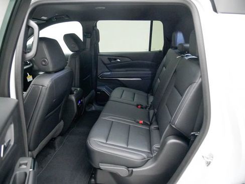 New 2026 Chevrolet Traverse LT w/ Enhanced Driving Package FWD image 25