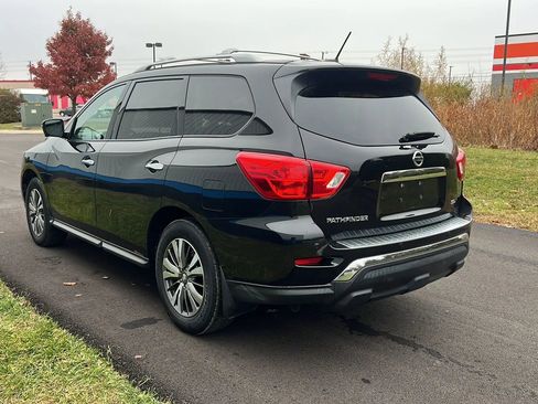 Used 2018 Nissan Pathfinder SL w/ Cargo Package image 7