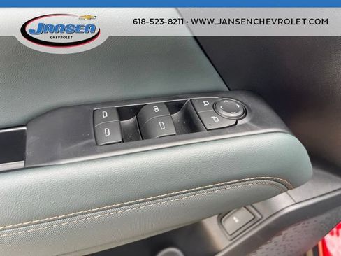 Used 2026 GMC Terrain AT4 w/ Convenience Package III AWD/4WD image 16