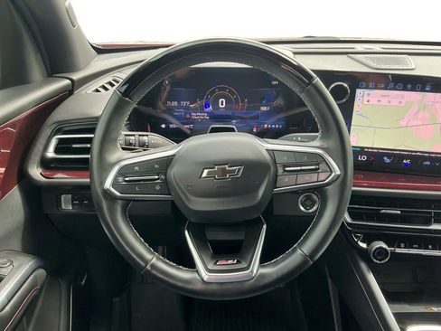 Used 2024 Chevrolet Traverse Z71 w/ Enhanced Driving Package image 18