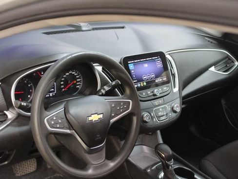 Used 2022 Chevrolet Malibu LS FWD image 14