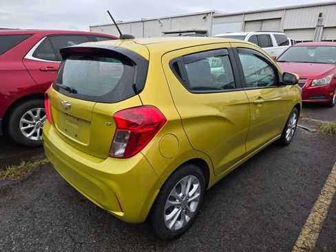 Used 2022 Chevrolet Spark LT FWD image 4