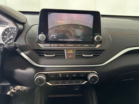 Used 2020 Nissan Altima 2.5 SR w/ Premium Package image 22