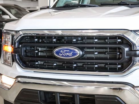 Used 2022 Ford F150 XLT w/ Trailer Tow Package AWD/4WD image 8