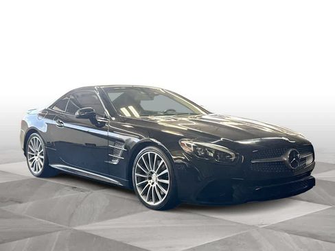Used 2017 Mercedes-Benz SL 550 image 2