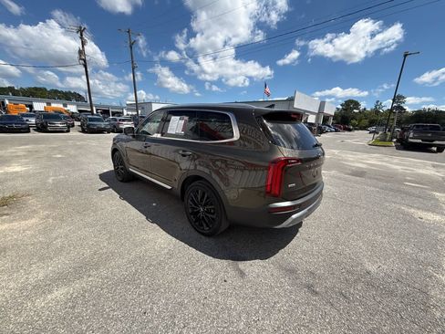 Used 2021 Kia Telluride SX w/ SX Prestige Package AWD/4WD image 6