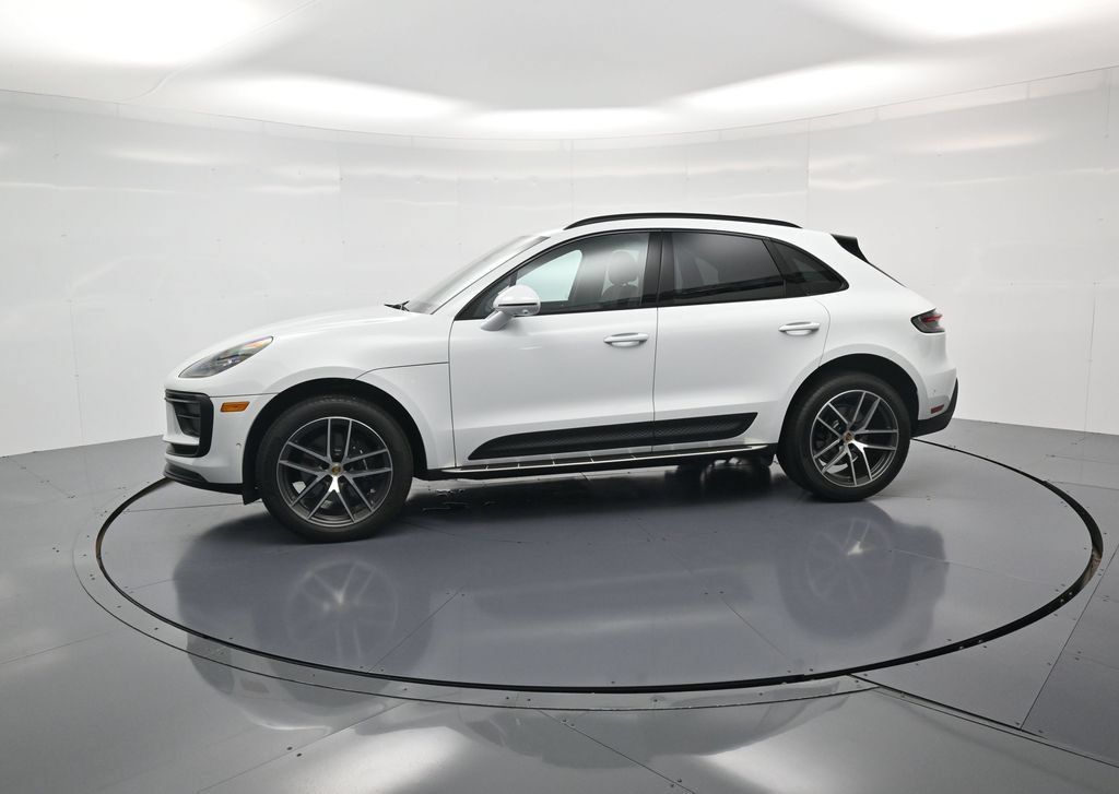 Used 2026 Porsche Macan Turbo AWD/4WD image 2
