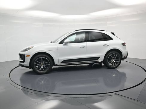 Used 2026 Porsche Macan Turbo AWD/4WD image 2